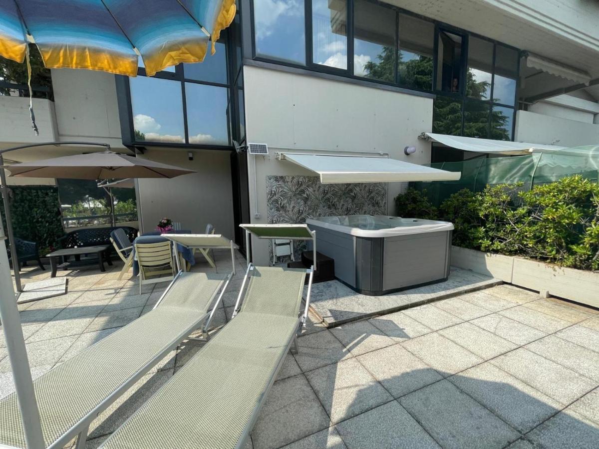 Garda Fantasy Paradise Silver O Gold Desenzano del Garda Kültér fotó